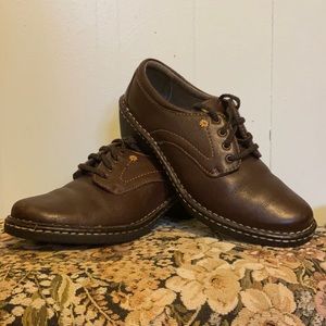 Eastland Oxford Style women’s shoes